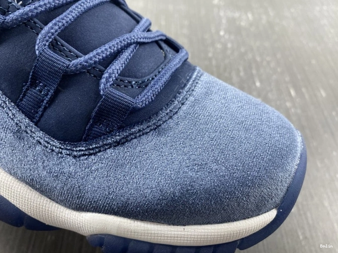 Boostmaster lin Midnight Navy Velvet AR0715-441 Air Jordan 11 WMNS 0724